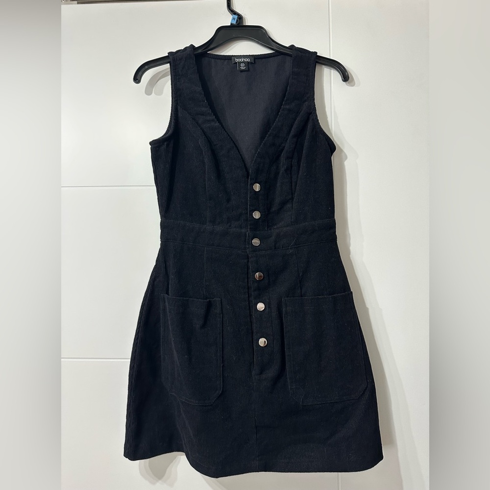 Boohoo Black Sleeveless Mini Dress